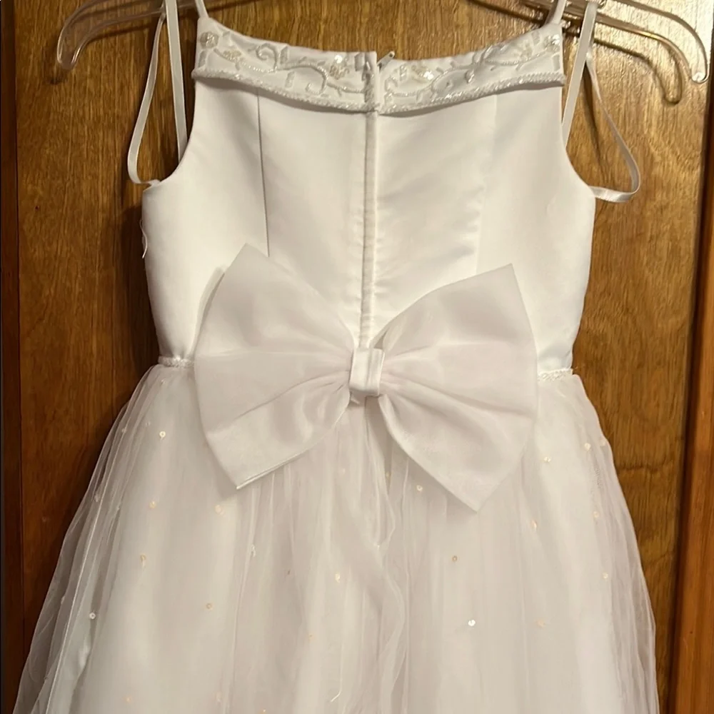 David's Bridal White Girls Embroidered Tulle Gown - Picture 5 of 13